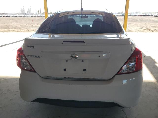 3N1CN7AP0GL916356 - 2016 NISSAN VERSA S WHITE photo 6