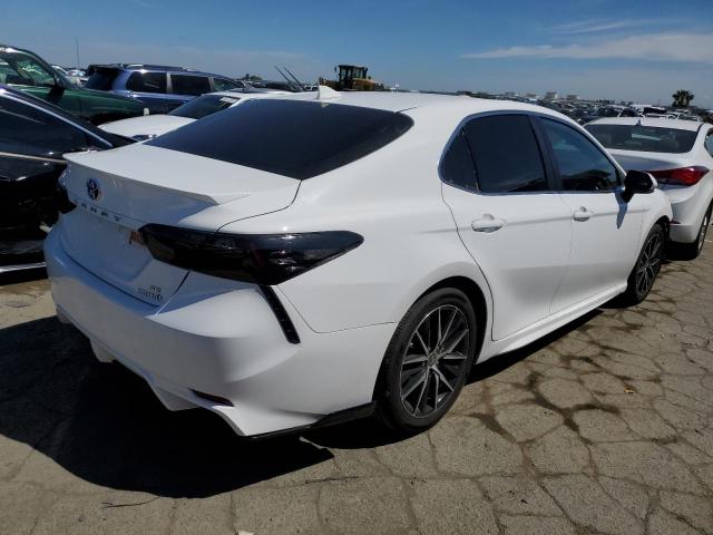 4T1S31AK7RU062034 - 2024 TOYOTA CAMRY SE NIGHT SHADE WHITE photo 3
