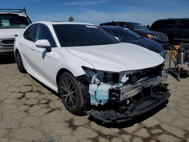 4T1S31AK7RU062034 - 2024 TOYOTA CAMRY SE NIGHT SHADE WHITE photo 4