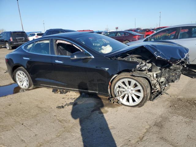 5YJSA1E26JF243613 - 2018 TESLA MODEL S BLACK photo 4