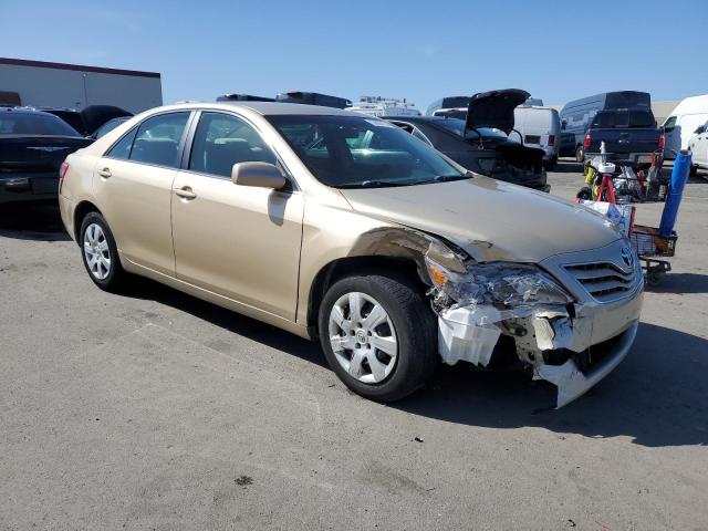 4T4BF3EK9BR110917 - 2011 TOYOTA CAMRY BASE GOLD photo 4