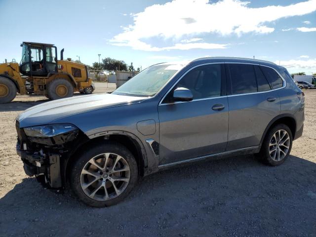 5UX43EU02R9T41083 - 2024 BMW X5 XDRIVE50E GRAY photo 1