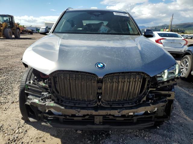 5UX43EU02R9T41083 - 2024 BMW X5 XDRIVE50E GRAY photo 5