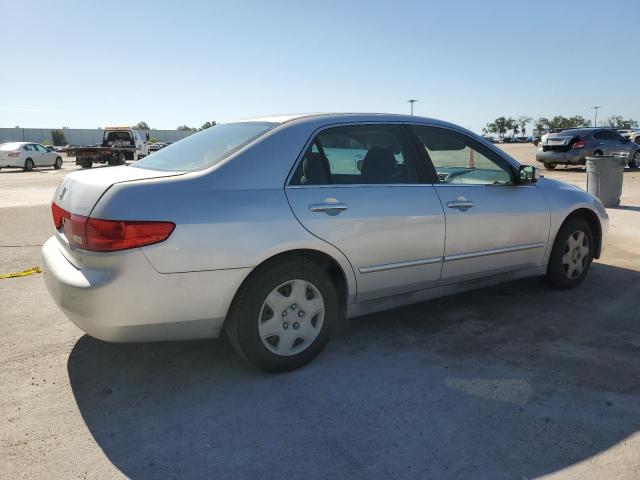 1HGCM56445A054025 - 2005 HONDA ACCORD LX SILVER photo 3