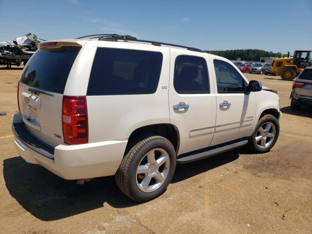 1GNSCCE01BR380739 - 2011 CHEVROLET TAHOE C1500 LTZ WHITE photo 3