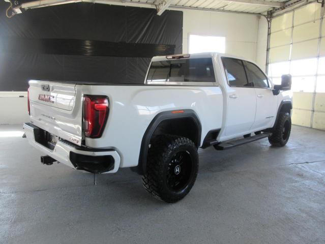 1GT49PEY5LF303095 - 2020 GMC SIERRA K2500 AT4 WHITE photo 3