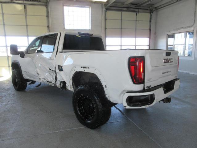 1GT49PEY5LF303095 - 2020 GMC SIERRA K2500 AT4 WHITE photo 4