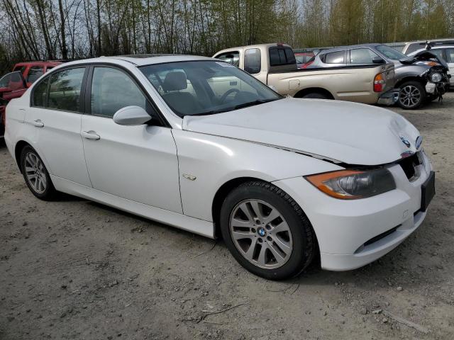 WBAVC53587FZ70426 - 2007 BMW 328 I SULEV WHITE photo 4