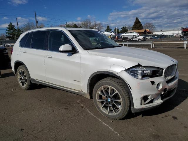 5UXKR0C52G0P27512 - 2016 BMW X5 XDRIVE35I WHITE photo 4