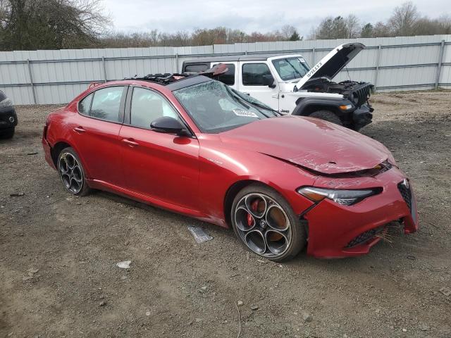 ZARFANBN7P7671606 - 2023 ALFA ROMEO GIULIA TI RED photo 4