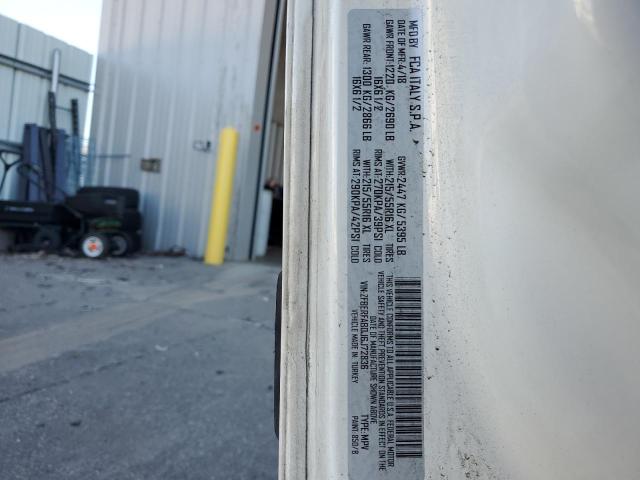 ZFBERFAB0J6J72836 - 2018 RAM PROMASTER WHITE photo 13