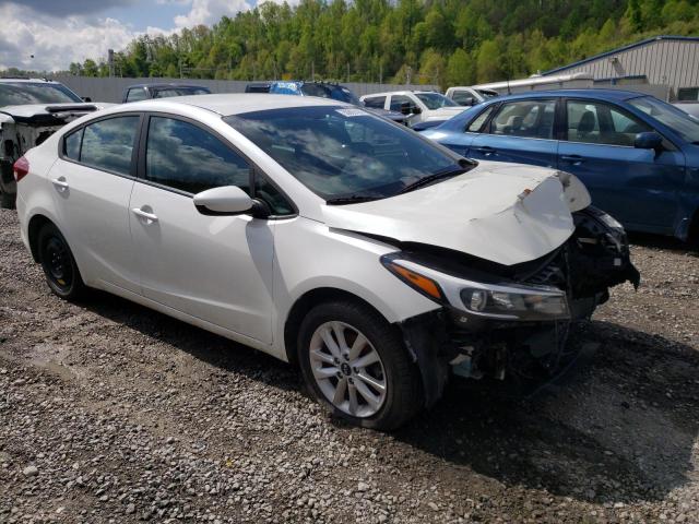 3KPFL4A73HE006138 - 2017 KIA FORTE LX WHITE photo 4