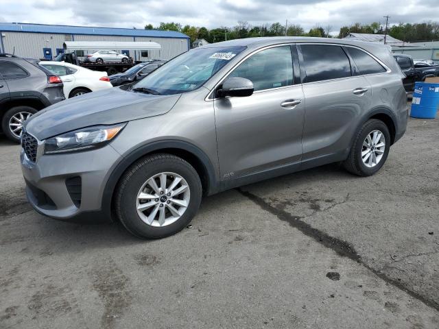 5XYPGDA36KG527869 - 2019 KIA SORENTO L GRAY photo 1