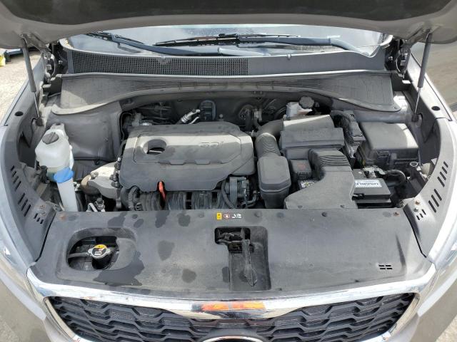 5XYPGDA36KG527869 - 2019 KIA SORENTO L GRAY photo 11