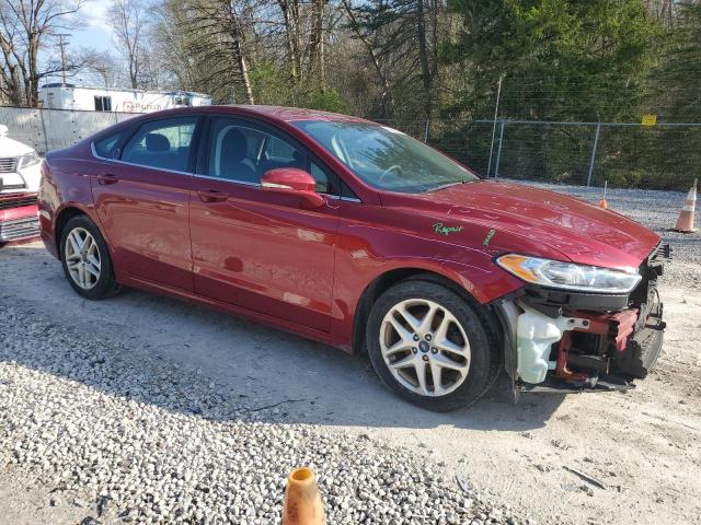 1FA6P0H71G5102238 - 2016 FORD FUSION SE RED photo 4