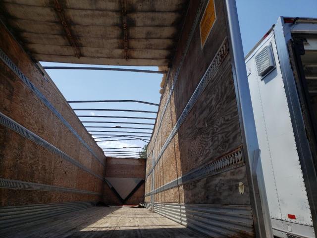 1UYVS2485YC019702 - 2000 UTILITY TRAILER 黑色 照片 9