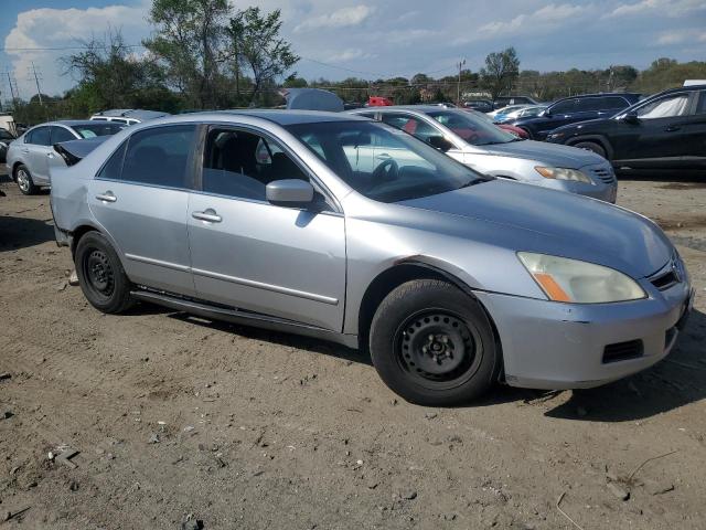 1HGCM56426A110366 - 2006 HONDA ACCORD LX GRAY photo 4