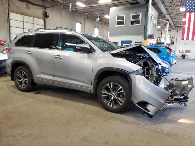 5TDJKRFH7GS268423 - 2016 TOYOTA HIGHLANDER XLE SILVER photo 4