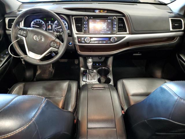 5TDJKRFH7GS268423 - 2016 TOYOTA HIGHLANDER XLE SILVER photo 8