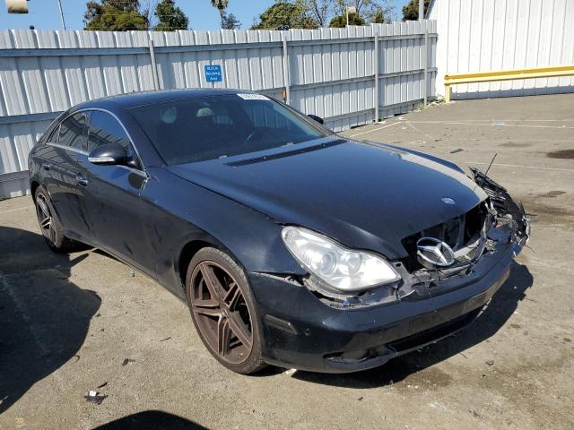 WDDDJ72X48A129677 - 2008 MERCEDES-BENZ CLS 550 BLACK photo 4