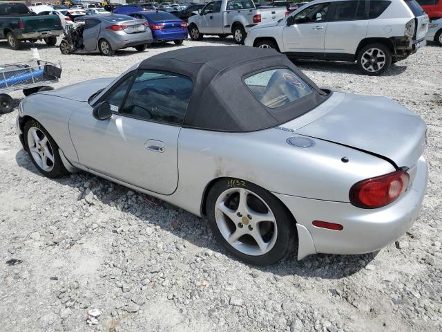 JM1NB353X20232855 - 2002 MAZDA MX-5 MIATA BASE SILVER photo 2