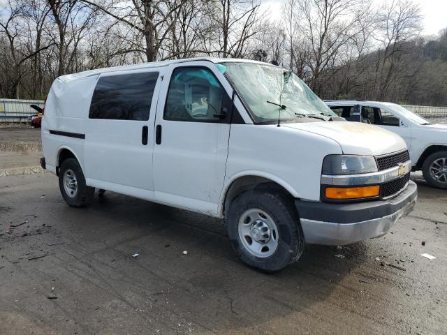 1GCZGGFG1G1227220 - 2016 CHEVROLET EXPRESS G3 WHITE photo 4