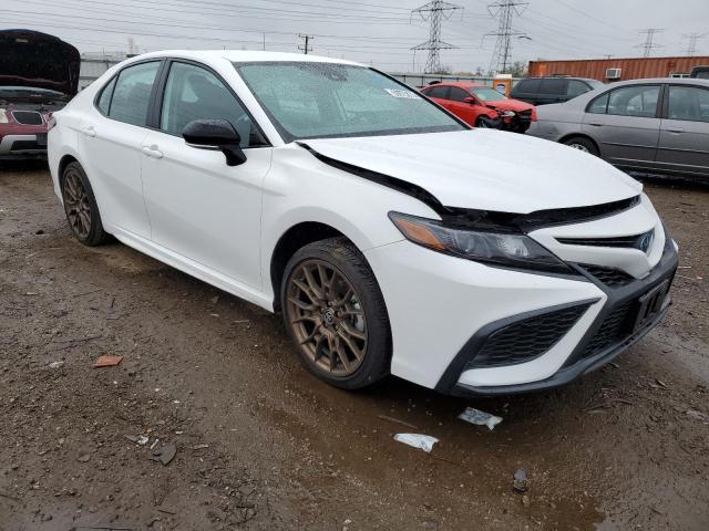 4T1T31AK3PU046821 - 2023 TOYOTA CAMRY SE NIGHT SHADE WHITE photo 4