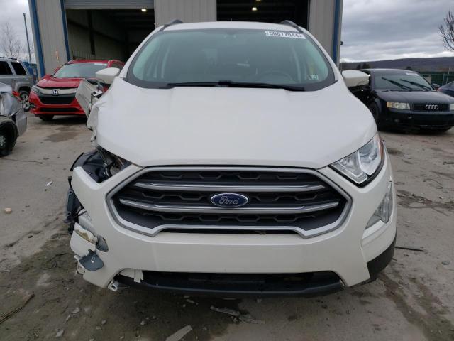 MAJ6P1UL2JC231228 - 2018 FORD ECOSPORT SE WHITE photo 5