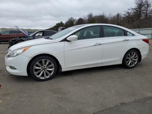 5NPEC4AB5CH394977 - 2012 HYUNDAI SONATA SE WHITE photo 1