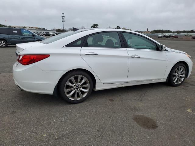 5NPEC4AB5CH394977 - 2012 HYUNDAI SONATA SE WHITE photo 3