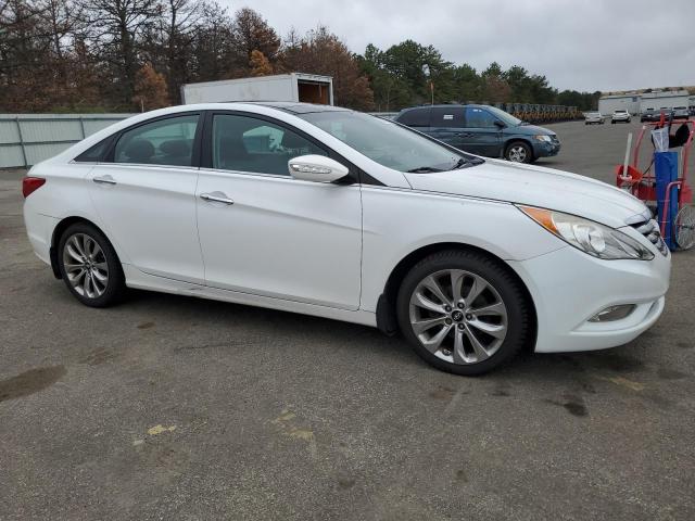 5NPEC4AB5CH394977 - 2012 HYUNDAI SONATA SE WHITE photo 4