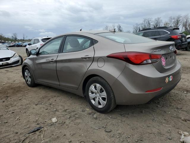 5NPDH4AE0GH671922 - 2016 HYUNDAI ELANTRA SE GOLD photo 2