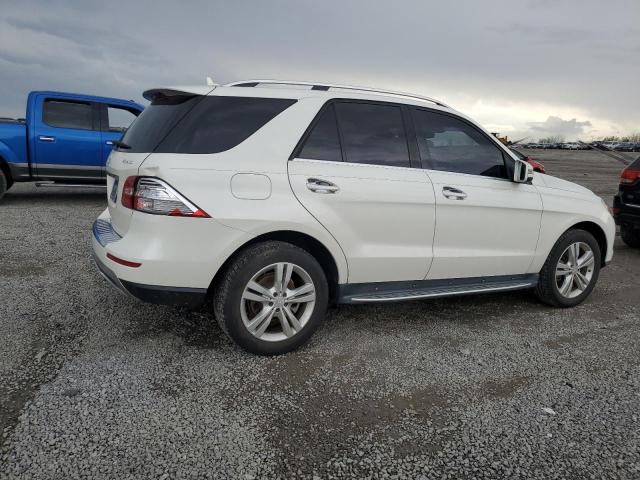 4JGDA5HB9DA144868 - 2013 MERCEDES-BENZ ML 350 4MATIC WHITE photo 3