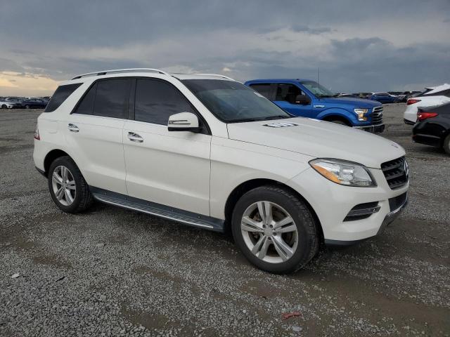 4JGDA5HB9DA144868 - 2013 MERCEDES-BENZ ML 350 4MATIC WHITE photo 4