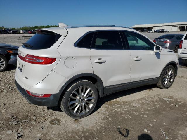 5LMCJ3C93HUL21632 - 2017 LINCOLN MKC RESERVE WHITE photo 3