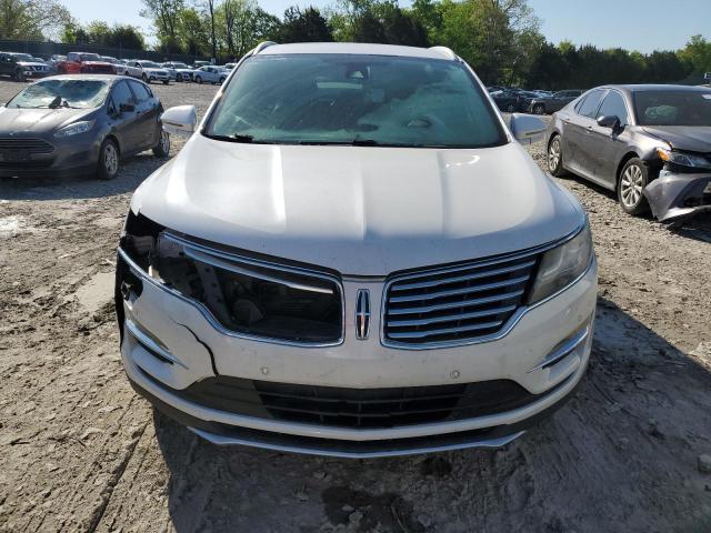 5LMCJ3C93HUL21632 - 2017 LINCOLN MKC RESERVE WHITE photo 5