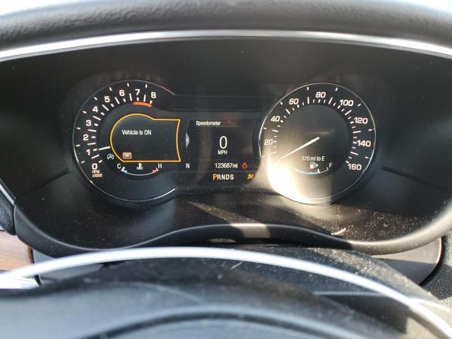 5LMCJ3C93HUL21632 - 2017 LINCOLN MKC RESERVE WHITE photo 9