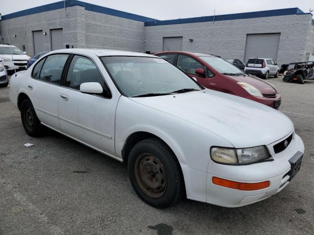 JN1CA21D9ST635049 - 1995 NISSAN MAXIMA GLE WHITE photo 4