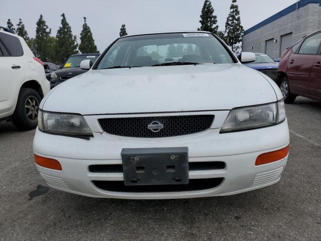 JN1CA21D9ST635049 - 1995 NISSAN MAXIMA GLE WHITE photo 5