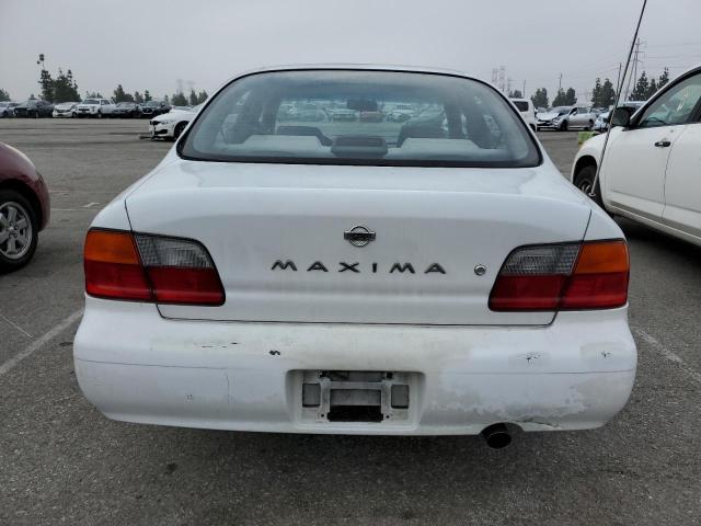 JN1CA21D9ST635049 - 1995 NISSAN MAXIMA GLE WHITE photo 6