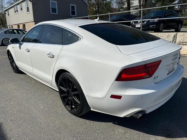 WAUWGAFC8FN010927 - 2015 AUDI A7 PREMIUM PLUS WHITE photo 2