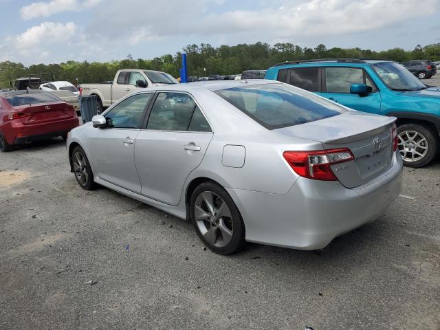 4T1BK1FKXCU002283 - 2012 TOYOTA CAMRY SE SILVER photo 2