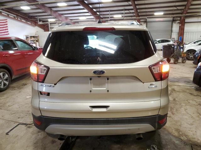 1FMCU9GD3JUB17141 - 2018 FORD ESCAPE SE BEIGE photo 6