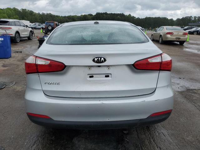 KNAFX4A63G5566258 - 2016 KIA FORTE LX SILVER photo 6