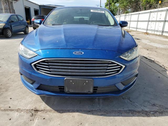 3FA6P0G71JR272914 - 2018 FORD FUSION S BLUE photo 5