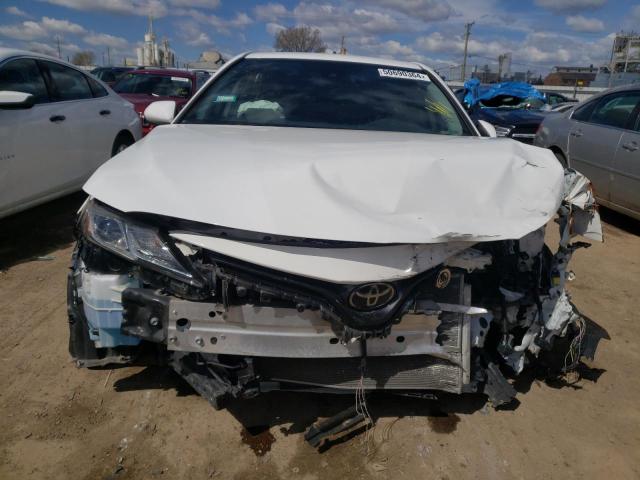 4T1C11AK2LU368687 - 2020 TOYOTA CAMRY LE WHITE photo 5