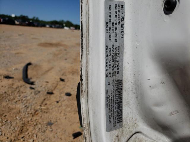 ZFBERFAB7H6E59071 - 2017 RAM PROMASTER 白色 照片 13