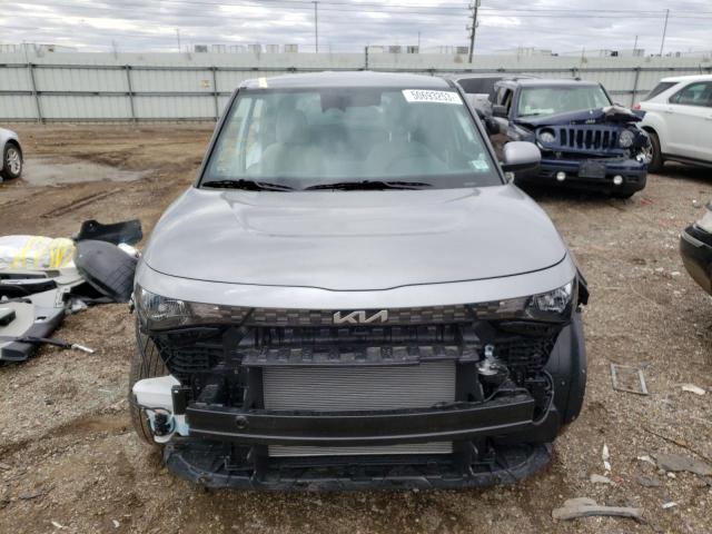 KNDJ23AU1P7871475 - 2023 KIA SOUL LX SILVER photo 5