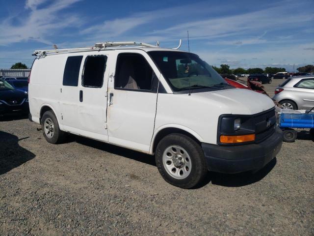 1GCSHAF47D1145473 - 2013 CHEVROLET EXPRESS G1 WHITE photo 4