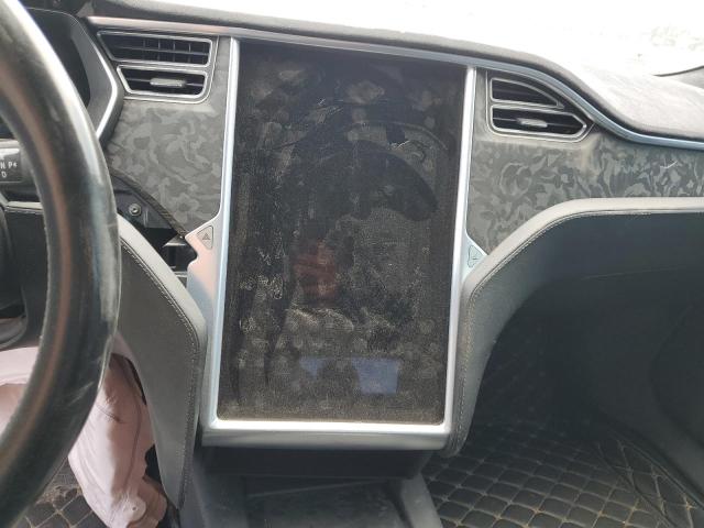 5YJSA1E12GF134212 - 2016 TESLA MODEL S Սպիտակ լուսանկար 9